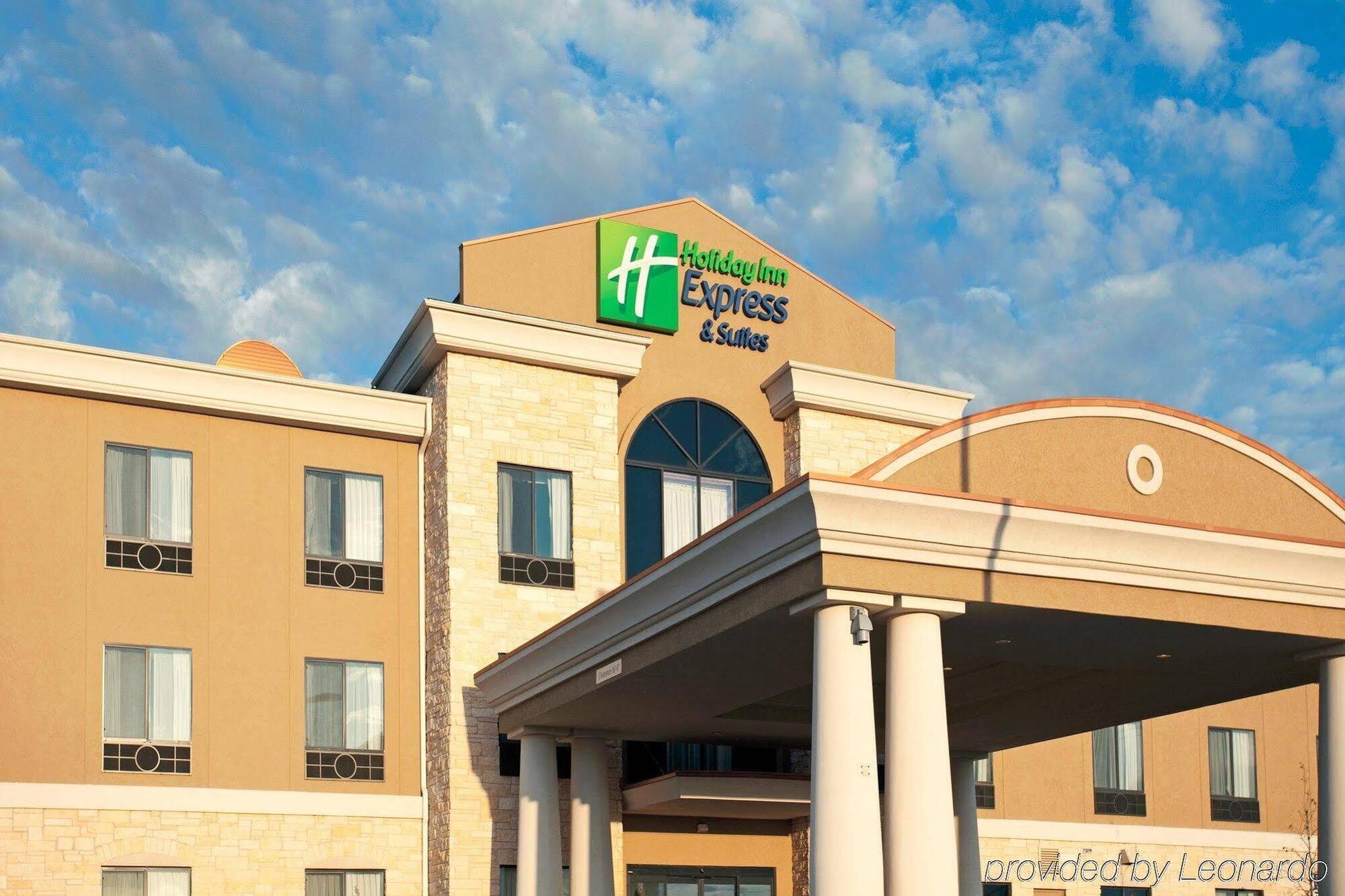 Holiday Inn Express Hotel & Suites Amarillo South By Ihg Exterior photo